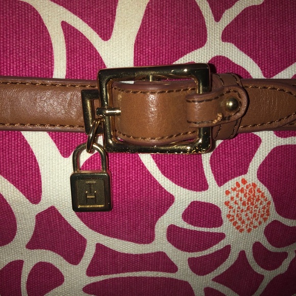 Tommy Hilfiger Spring Floral Canvas Tote - Picture 5 of 8